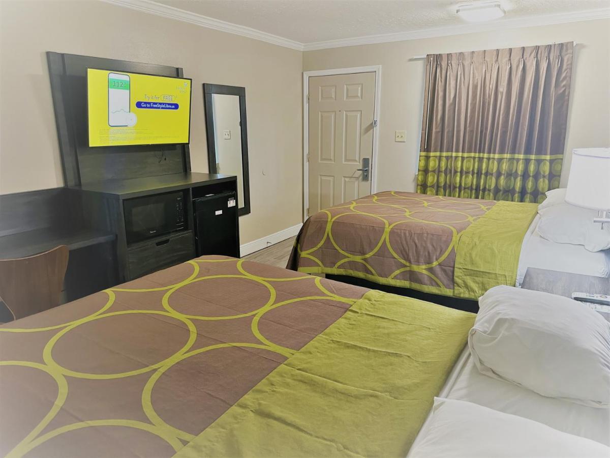 Super 8 By Wyndham Picayune Extérieur photo